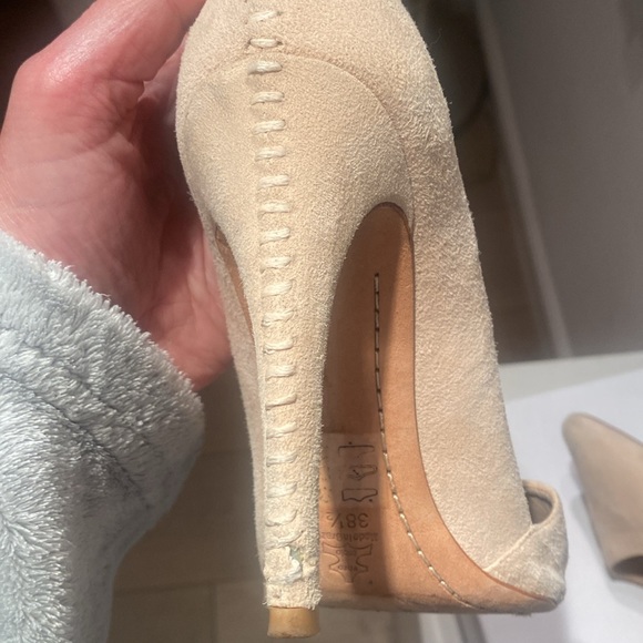 ALICE and Olivia nude pumps 38 1/2 - Picture 3 of 12